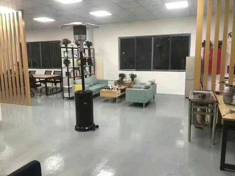 一楼80平方,三楼650平方