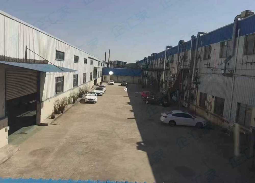 丙二类消防,层高8米,配套办公、宿舍,可分租