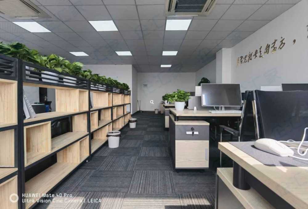 距地铁14号线2公里,距13号线3.5公里
