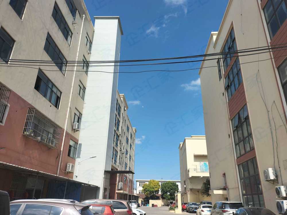 近地铁 ,单价低