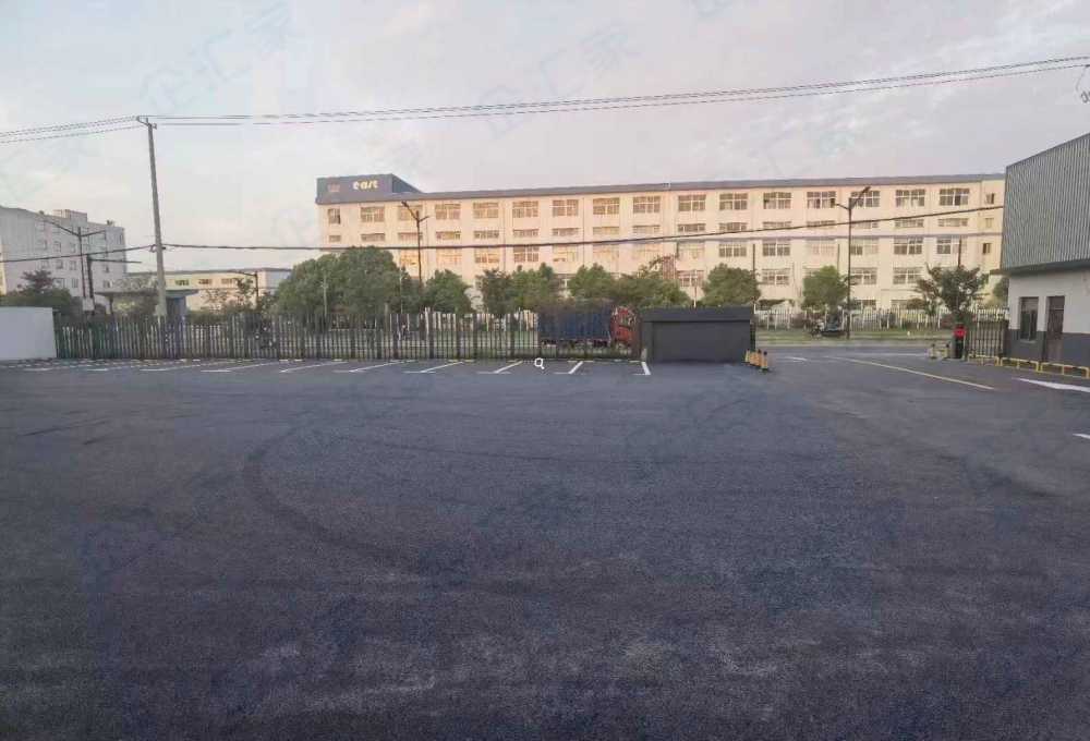 104地块,5吨货梯