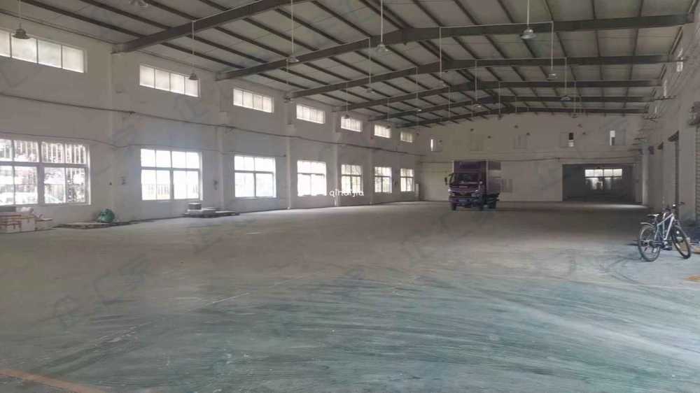独门独院,有牛腿可架行车