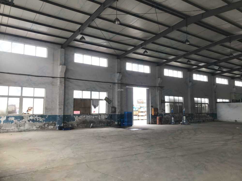 独门独院,有牛腿可架行车