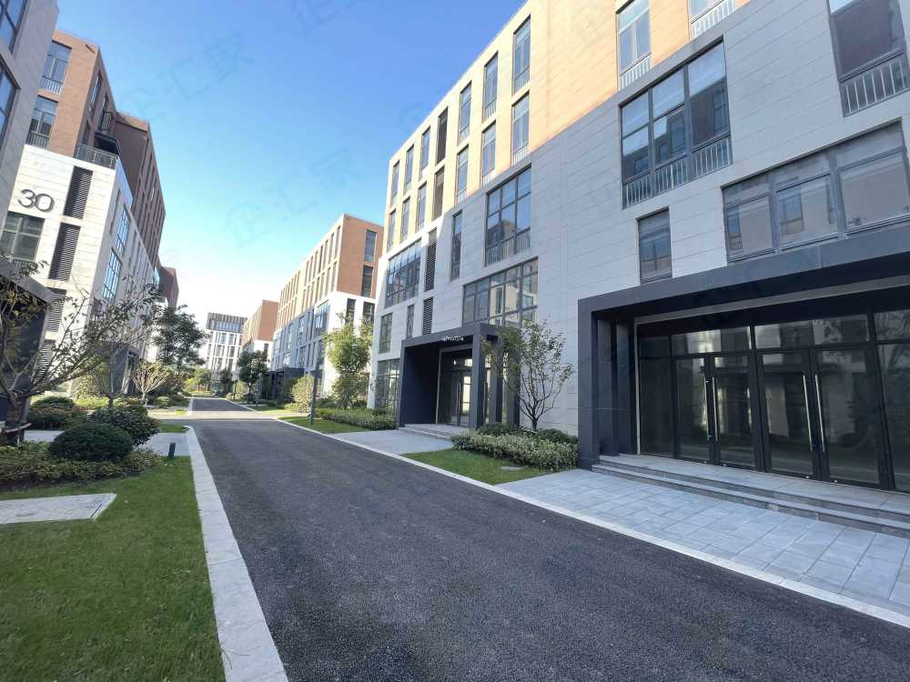 400平起租,可租可售,104地块