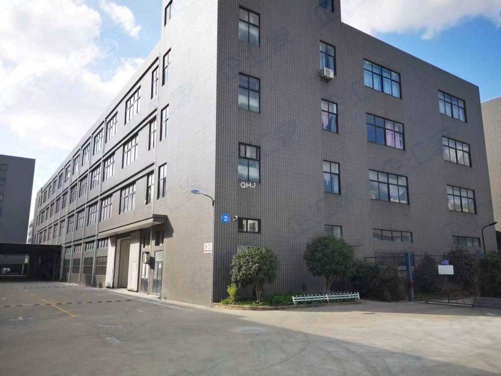 大车进出方便,距离地铁口近