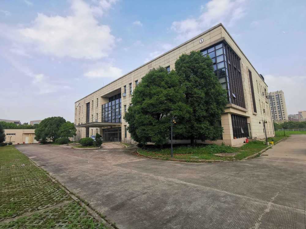 工业区高平台库 火爆招租