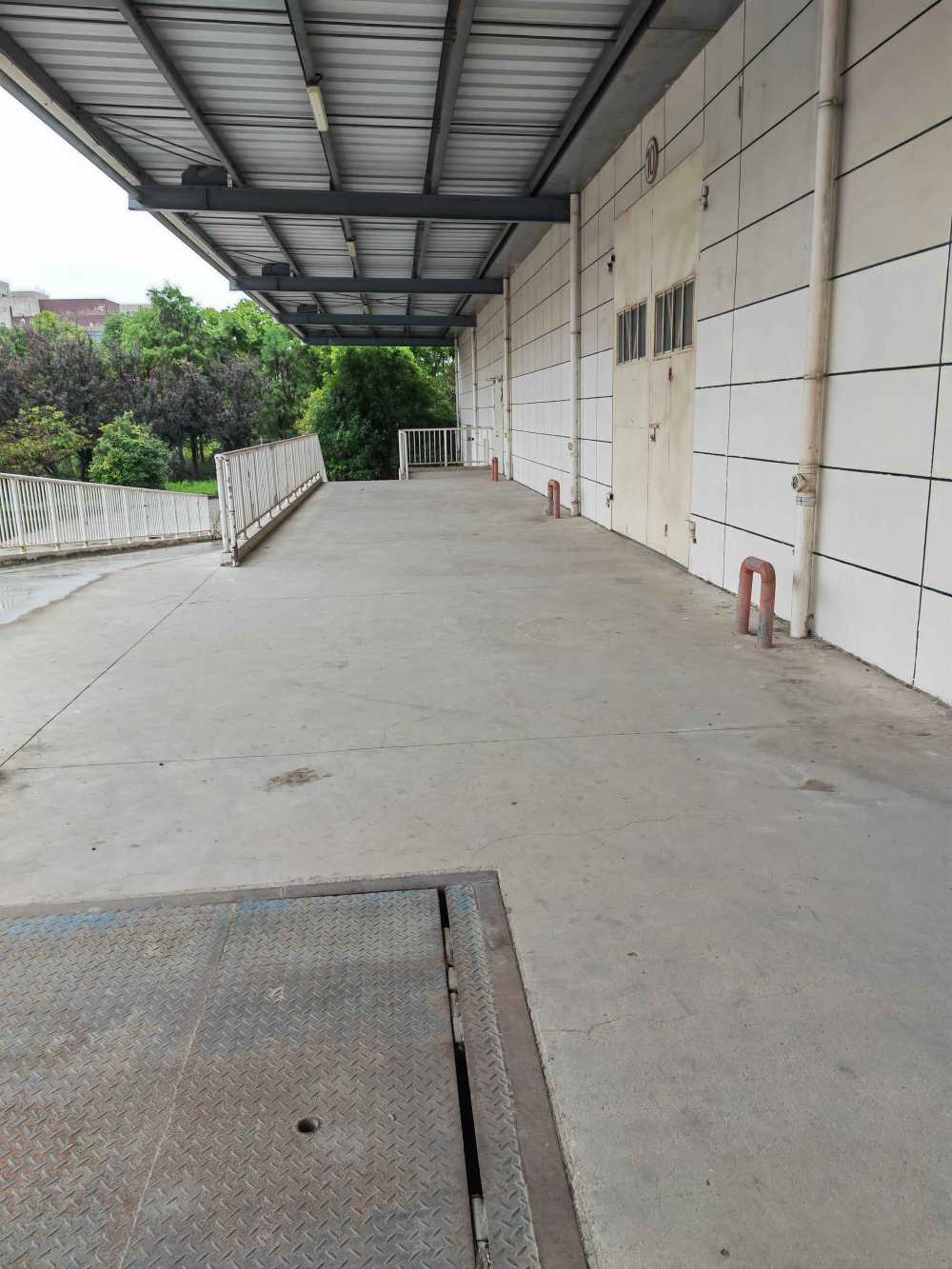 工业区高平台库 火爆招租