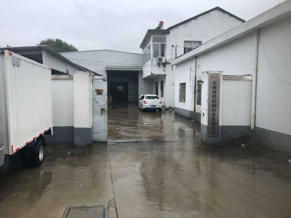 独门独院,层高8米,车间立柱少
