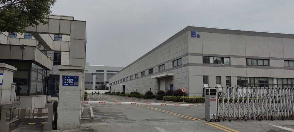 层高8米 ,配电300kva,二层可拆除