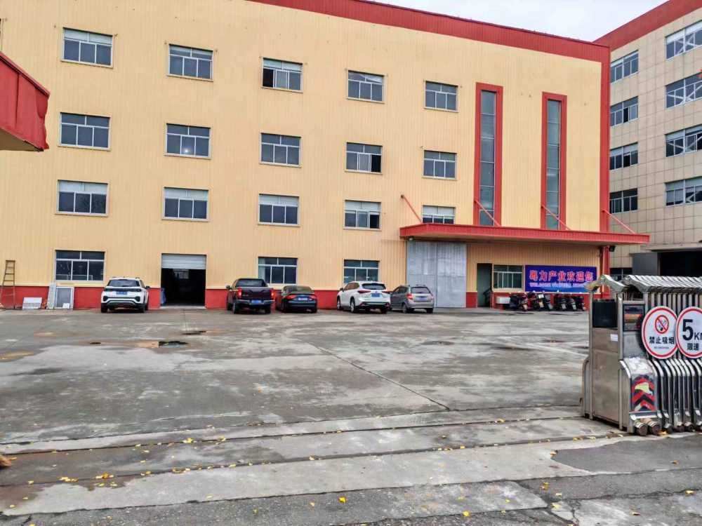 配电630KVA,带十吨行车,喷漆环评