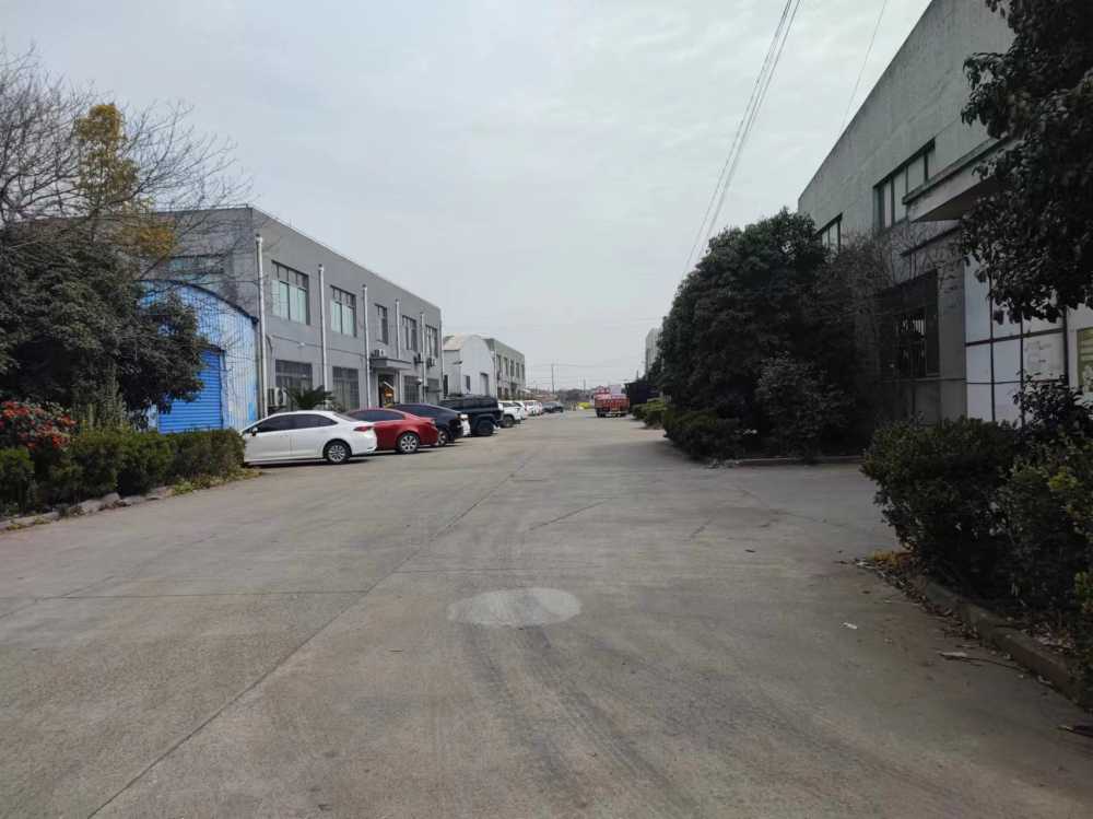 带行车，,层高8米