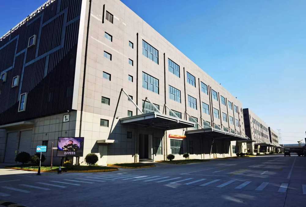 丙2类带喷淋  ,园区形象好
