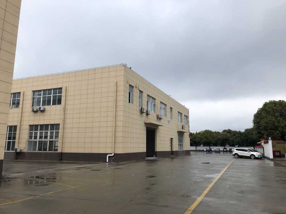 独门独院,空地大