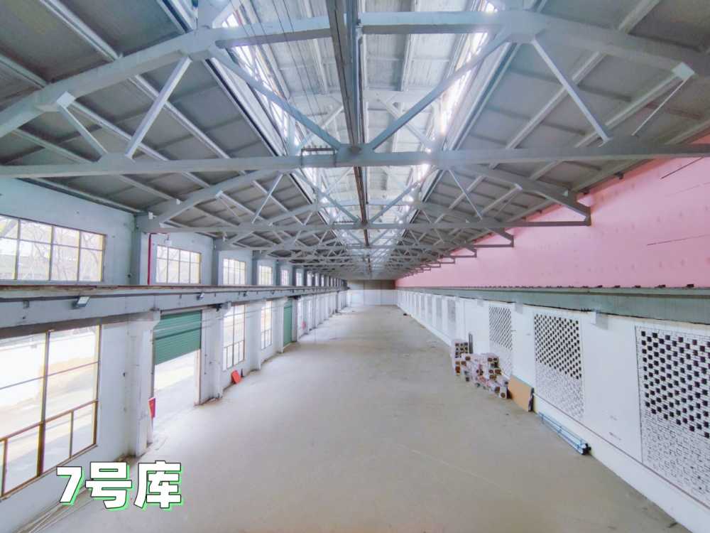 交通便利,场地大