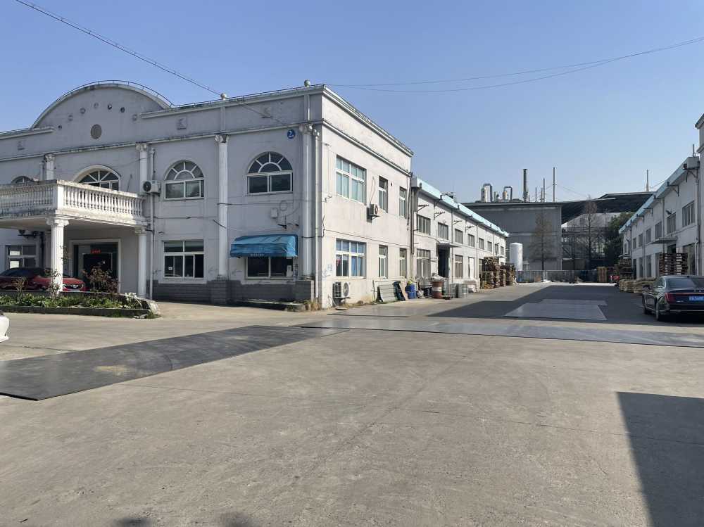 全单层火车头,一楼8米,场地大配电600kVA ,独立3栋