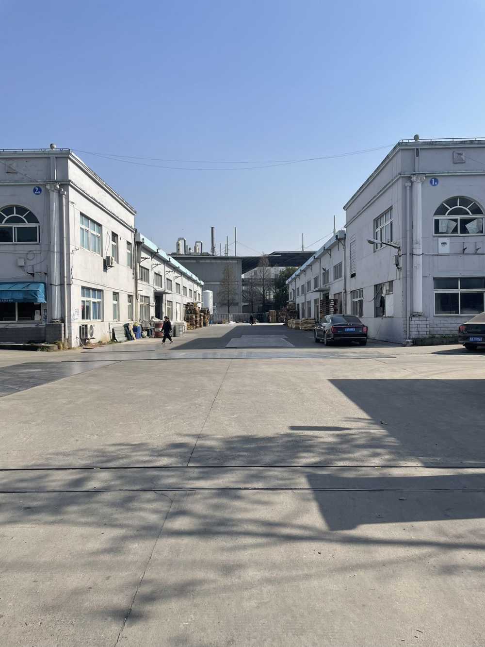 全单层火车头,一楼8米,场地大配电600kVA ,独立3栋
