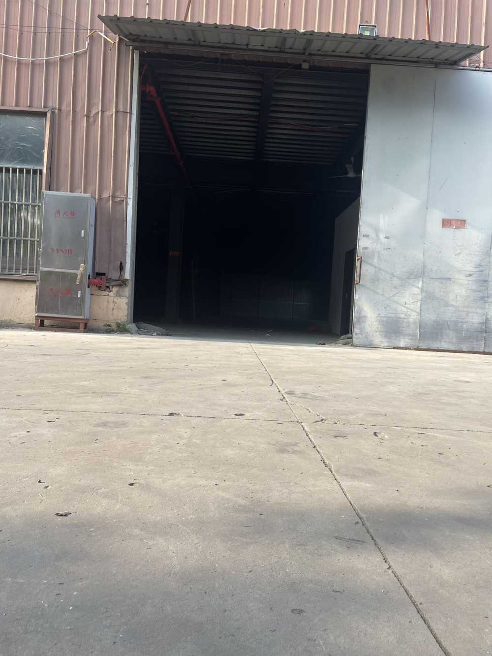 靠近博园路汽配城