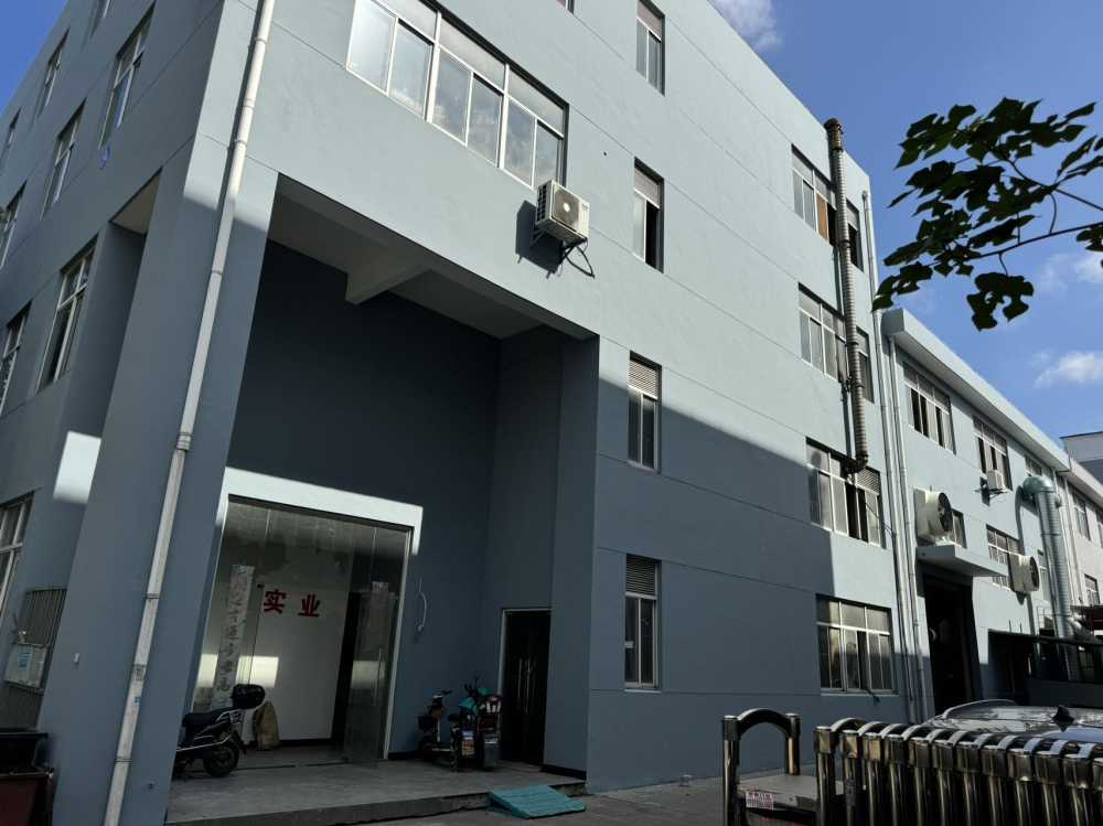 火车头厂房
