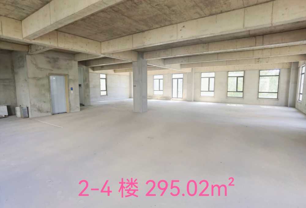 自带地下室,天然气，