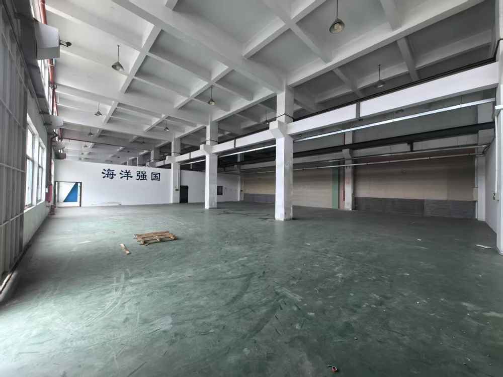 环氧地坪，带行车，精装办公室