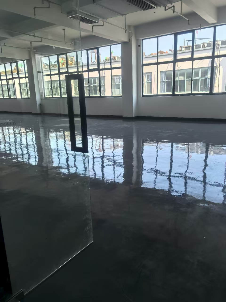 全新厂房，精装，环氧地坪
