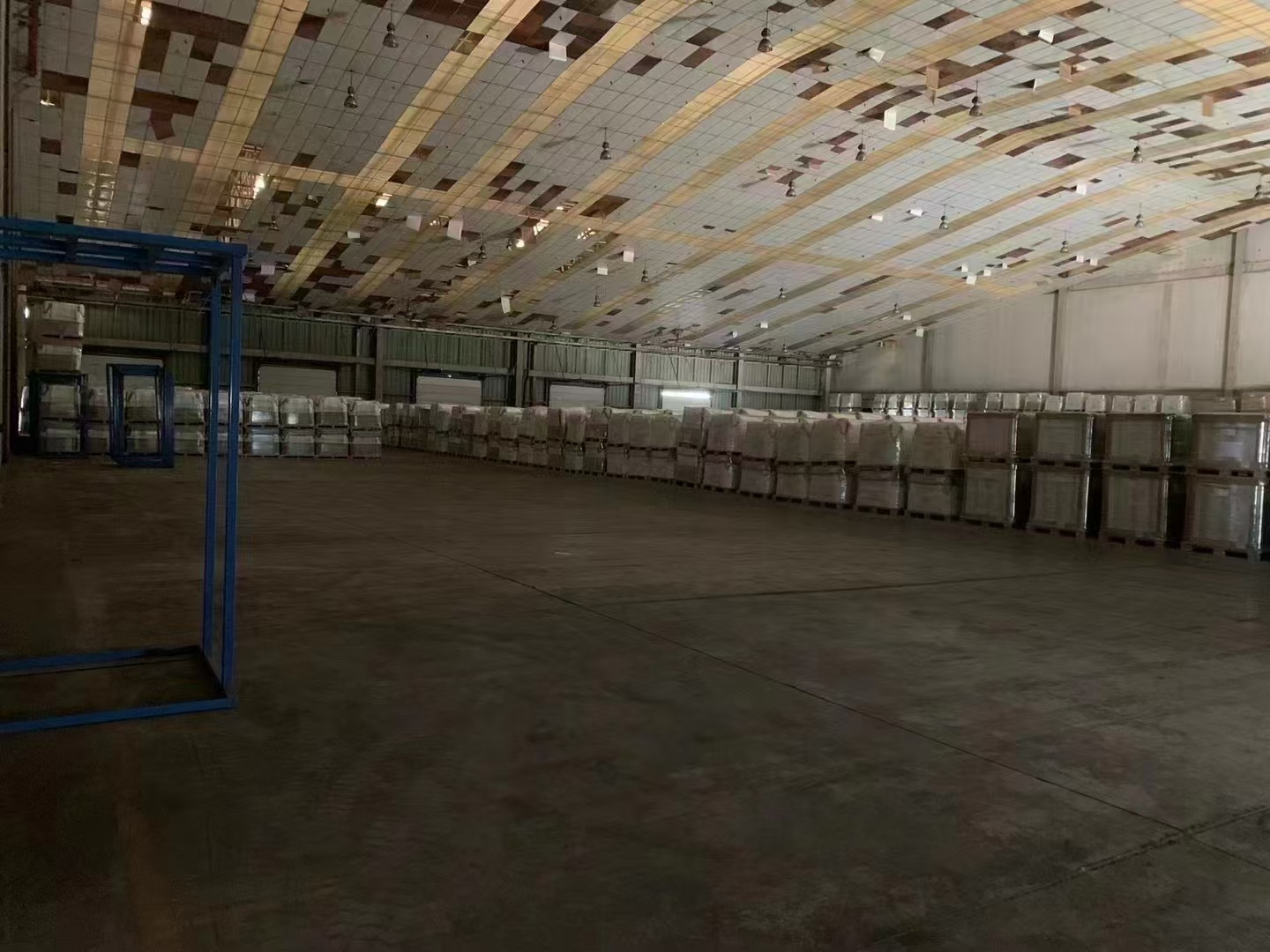 新建坡道库，单边月台，丙二类消防