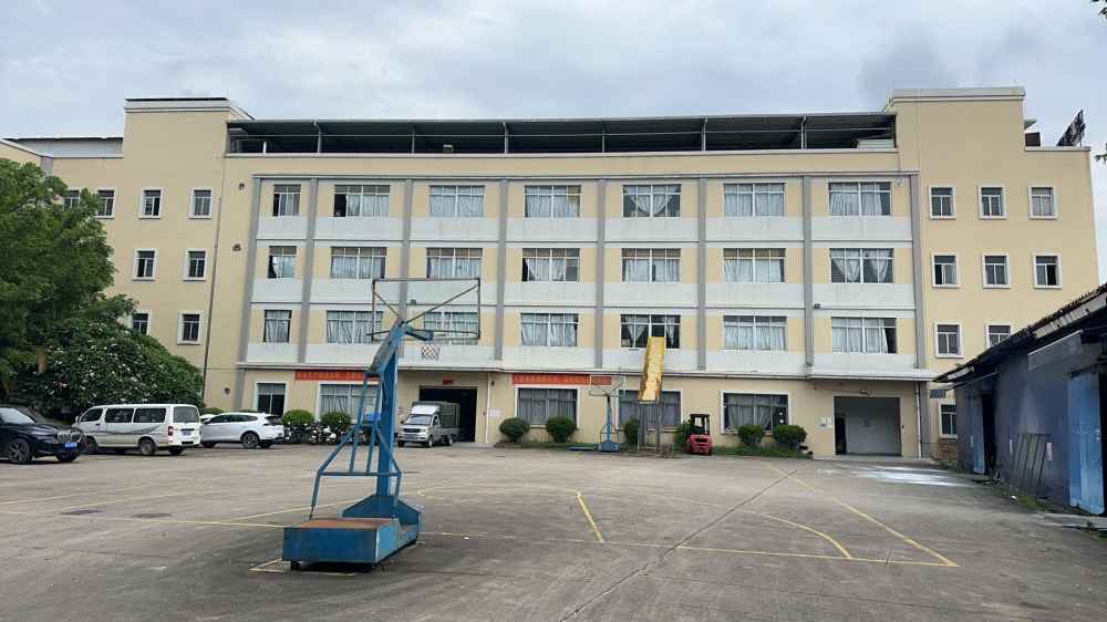 园区空地4000方