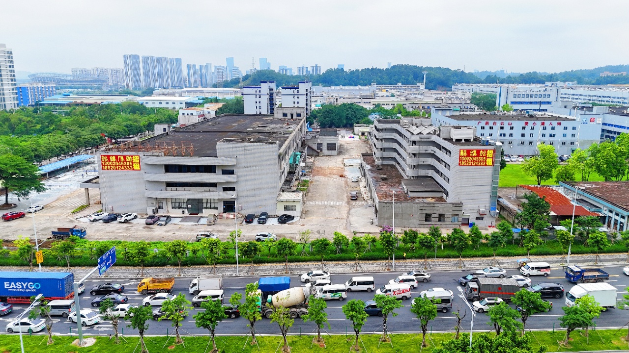 空地大,交通便利