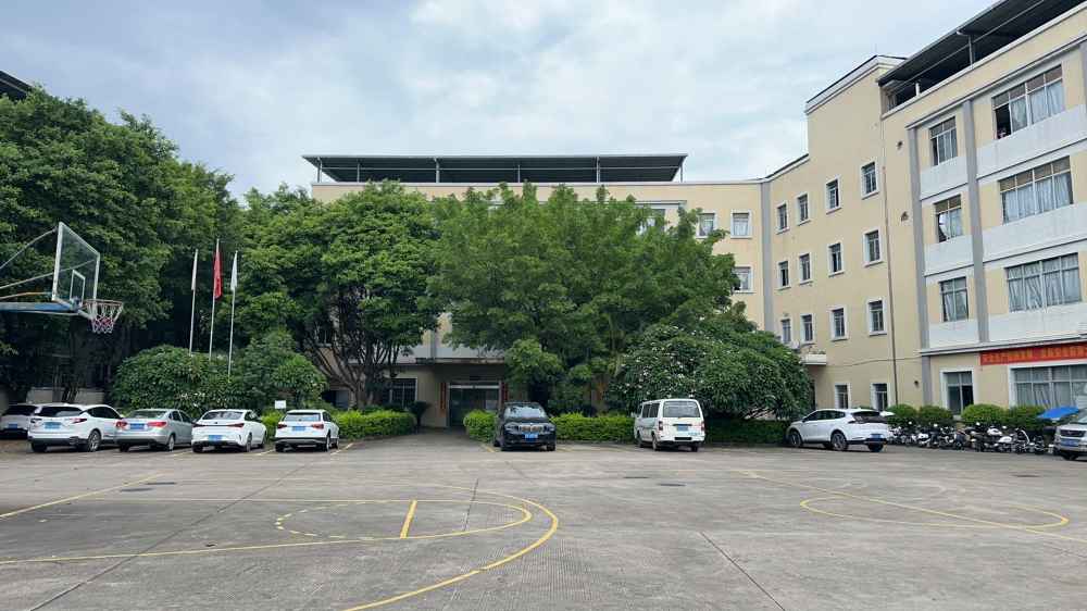园区空地4000方