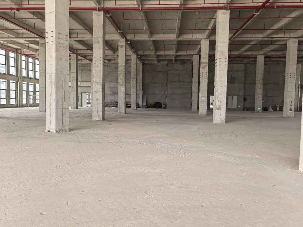 占地约65亩,可分割最小面积约2500平米