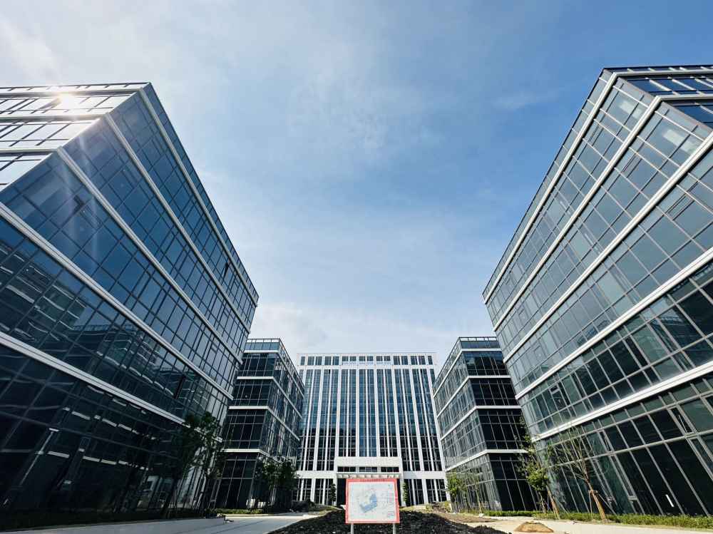 高层办公 研发独栋 精装实验室
