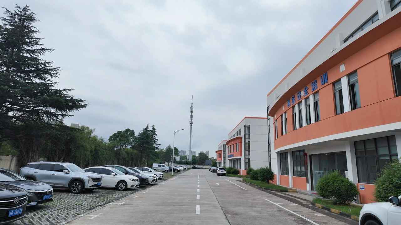 可整租,半年付
